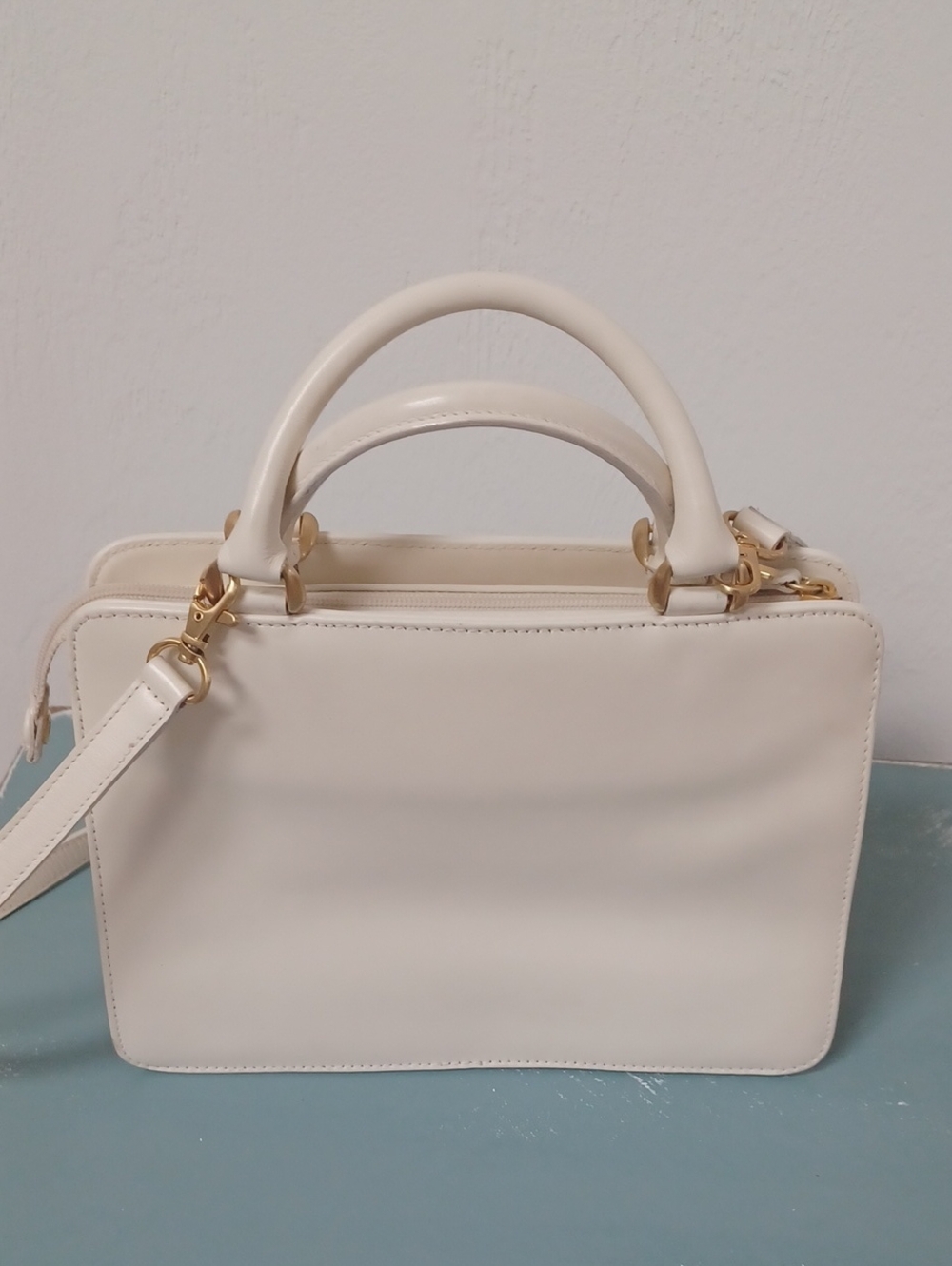 Genuine Leather Etienne Aigner Satchel Bag With Strap - Picture 6 of 16